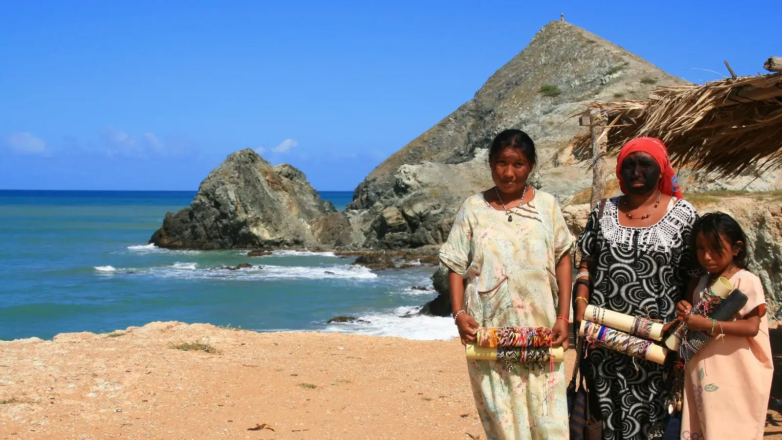 explora con laura, turismo, pasadias, transporte en ibagué, colombia