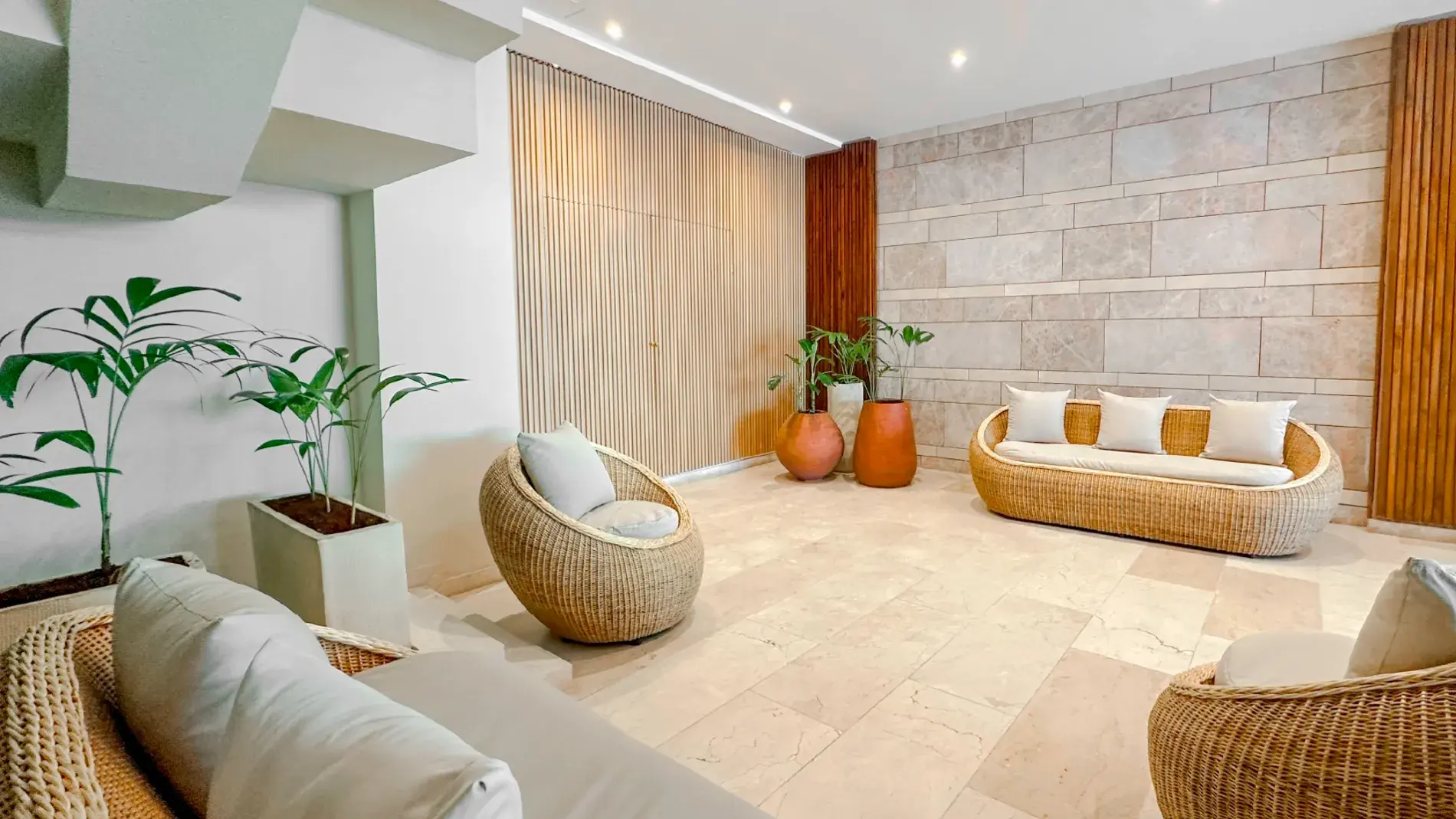 explora con laura, turismo, pasadias, transporte en ibagué, colombia