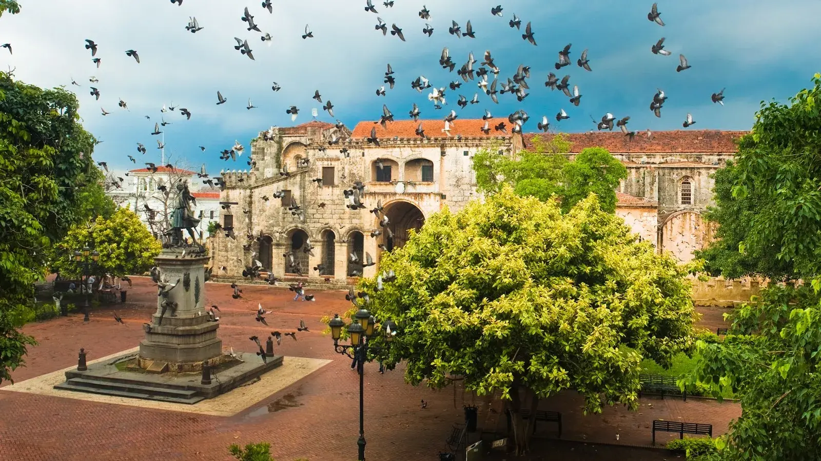 Explora con laura armenia, turismo, pasadias, transporte en ibagué, colombia